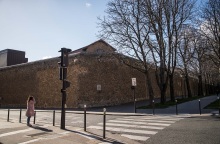 Κρεμασμένος μέσα στο κελί του βρέθηκε ο Ζαν-Λικ Μπρουνέλ