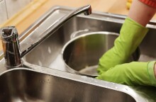 Πλύσιμο πιάτων 