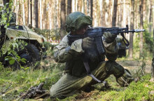 Η ρωσική εισβολή στην Ουκρανία κάνει τη Σουηδία να επιταχύνει τον επανεξοπλισμό της