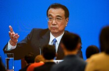 Ο πρωθυπουργός της Κίνας Λι Κετσιάνγκ