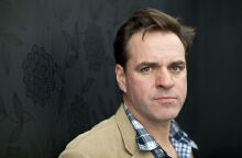 Φέργκιουσον: «Τρομερό λάθος να πιστέψουμε ότι οι κυρώσεις θα σταματήσουν τον Πούτιν»