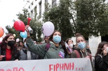 Αντιπολεμικό συλλαλητήριο στο κέντρο της Αθήνας