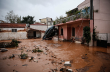 Φονική πλημμύρα στη Μάνδρα