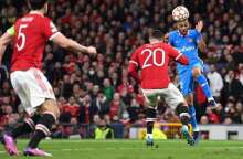 Η κεφαλιά του Λόντι κόντρα στην Μάντσεστερ Γιουνάιτεντ