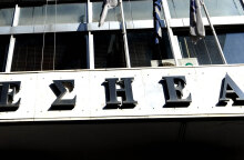 Ήταν η δημοσιογράφος του οικονομικού ρεπορτάζ που είχε ασχοληθεί με θέματα διεθνούς οικονομίας και διεθνών αγορών.  Ήταν ήταν η πρώτη δημοσιογράφος του οικονομικού ρεπορτάζ που είχε ασχοληθεί με θέματα διεθνούς οικονομίας και διεθνών αγορών και επί πολλά 