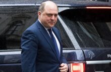 Ο Βρετανός υπουργός Άμυνας Μπεν Γουάλας μεταξύ αυτών που φέρονται να έεσαν θύματα τηλεφωνικής εξαπάτησης ©EPA/VICKIE FLORES