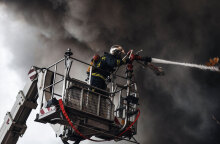 Συναγερμός για φωτιά σε διαμέρισμα πολυκατοικίας στο Παγκράτι (ΦΩΤΟ ΑΡΧΕΙΟΥ)