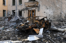 Πόλεμος στην Ουκρανία: Μαίνονται οι μάχες στη Μαριούπολη