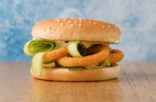 Burger με τηγανιτό καλαμαράκι