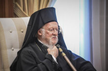 Ο Οικουμενικός Πατριάρχης Βαρθολομαίος καταδίκασε τη ρωσική εισβολή στην Ουκρανία