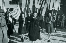 Σκηνή από την ταινία «Γυναίκες Μαχήτριες: Τριπλή Απελευθέρωση».