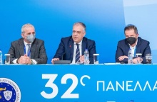 Θεοδωρικάκος: Αποδεσμεύουμε 1.500 αστυνομικούς από τη διανομή δικογράφων