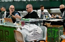 Ψηφοφορία για τη «Διπλή Ανάπλαση»