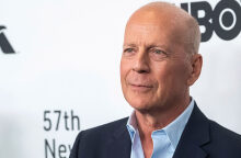 Μπρους Γουίλις: Τα «Χρυσά Βατόμουρα» ανακάλεσαν την υποψηφιότητα του ηθοποιού μετά τη διάγνωση