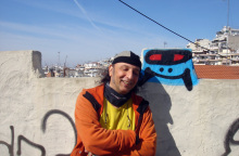 Βιβλιοκριτική για το βιβλίο του Σάκη Σερέφα «Άνθρωπος Μαρίκα, από τη Σμύρνη στην Κοκκινιά» που κυκλοφορεί από τις εκδόσεις Μεταίχμιο. 