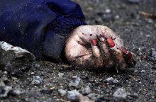 Η γυναίκα με τα κόκκινα νύχια στην Μπούκα ήταν ένα από τα θύματα των Ρώσων