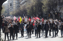 Πορείας διαμαρτυρίας στη Θεσσαλονίκη για την ακρίβεια στο πλαίσιο της 24ωρης απεργίας των ΓΣΕΕ/ΑΔΕΔΥ