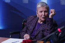 Η Ελένη Γλύκατζη Αρβελέρ είναι στο νοσοκομείο «Υγεία» για προκαθορισμένες εξετάσεις