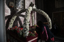 Με μάσκα στην εκκλησία το Πάσχα 2022 - Απαραίτητες οι μάσκες τη Μεγάλη Εβδομάδα