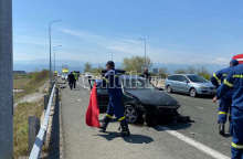 Βέροια: Φωτογραφία από το τροχαίο δυστύχημα στην Εγνατία Οδό - Αυτοκίνητο με εμφανή τα σημάδια της σύγκρουσης