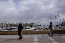 Καιρός: Βροχές και πτώση της θερμοκρασίας τη Δευτέρα 