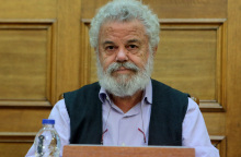 Νίκος Μανιός