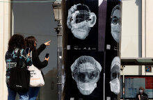 Η μάσκα στην Ισπανία παύει να είναι υποχρεωτική στους εσωτερικούς χώρους