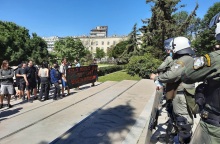 Αστυνομικές δυνάμεις έξω από τη Σχολή Θετικών Επιστημών στη Θεσσαλονίκη 