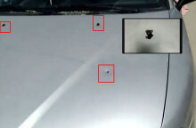 Οι τρύπες από τις σφαίρες σε αυτοκίνητο στην Ερέτρια, μέσα στο οποίο επέβαιναν παιδιά