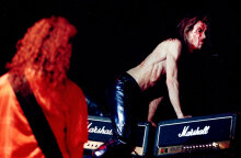 Στιγμιότυπο από τη συναυλία του Iggy Pop στην Αθήνα το 1996