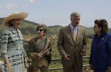 Οι βασιλείς του Βελγίου με την Ελένη Ανδρίκου και τη Λίνα Μενδώνη