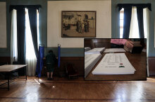 Τα μέλη του ΚΙΝΑΛ - ΠΑΣΟΚ ψηφίζουν για την αλλαγή ονόματος και τα σύμβολα του κόμματος