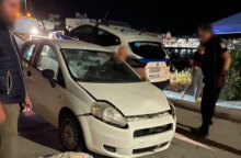 Το αυτοκίνητο που οδηγούσε ο 52χρονος στη Μονεμβασιά, με το οποίο παρέσυρε τους δύο ηλικιωμένους