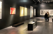 «Το χθες είναι τώρα. Γιώργος Λαζόγκας: Μύθοι και Αρχαιότητα» στο Εθνικό Αρχαιολογικό Μουσείο