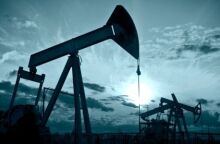 Σαουδική Αραβία: Γιατί μειώνει τις τιμές ρεκόρ για το πετρέλαιό της