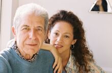 O Leonard Cohen και η στενής συνεργάτης του, Perla Batalla