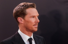 Μπένεντικτ Κάμπερμπατς: Οι πιο γνωστές ακτιβιστικές κινήσεις και πράξεις καλοσύνης του ηθοποιού που αποδεικνύουν πως είναι ένας καλός άνθρωπος.