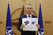 Ο Γενικός Γραμματέας του ΝΑΤΟ, Γενς Στόλτενμπεργκ