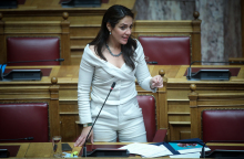 Δόμνα Μιχαηλίδου, Βουλή