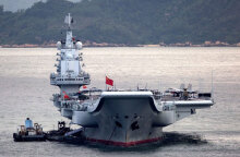 Το κινεζικό αεροπλανοφόρο «Liaoning» σε ναυτικά γυμνάσια κοντά στο Χονγκ Κονγκ