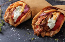 Τα σουβλάκια γίνονται όλο και πιο ακριβά στην Ελλάδα