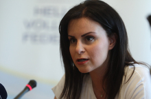 Νίκη Αραμπατζή, η πρόεδρος του ΟΠΑΝΔΑ