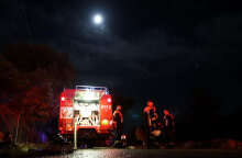 Η φωτιά στη Μαγούλα Αττικής κινητοποίησε τους πυροσβέστες