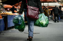 Η ακρίβεια προβληματίζει τους πολίτες, επηρεάζοντας το τι θα ψηφίσουν, σύμφωνα με τη δημοσκόπηση Alco