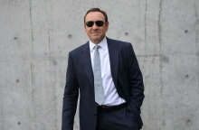 Ο Κέβιν Σπέισι αντιμετωπίζει ποινική δίωξη στη Βρετανία για σεξουαλικές επιθέσεις 