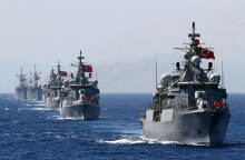 Τουρκικά πολεμικά πλοία στο Αιγαίο