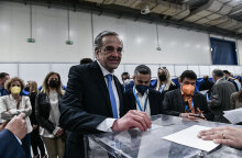 Ο Αντώνης Σαμαράς ψηφίζει στο 14ο συνέδριο της ΝΔ