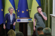 Ούρσουλα Φον ντερ Λάιεν και Βολοντίμιρ Ζελένσκι στην κοινή συνέντευξή Τύπου στο Κίεβο