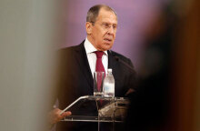 O Σεργκέι Λαβρόφ επιμένει να ισχυρίζεται ότι δεν υπάρχει καμία ρωσική εισβολή στην Ουκρανία