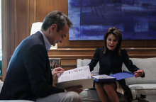 Συνάντηση Κυριάκου Μητσοτάκη με την Γιάννα Αγγελοπούλου